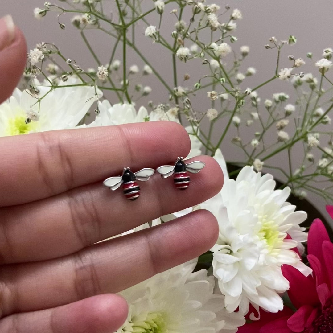 Ze-Zee Busy Bee Earrings